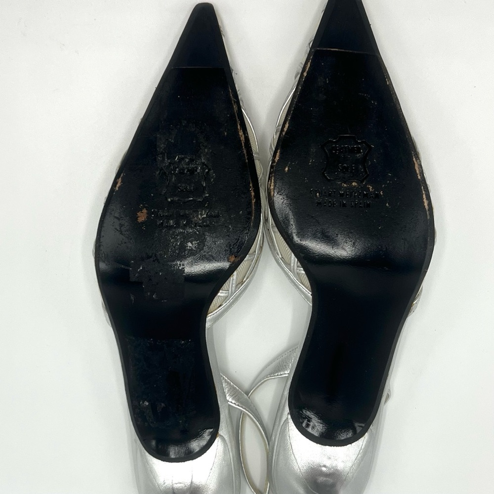 Vintage Stuart Weitzman Silver Slingback Heels, Size 6 - Picture 8 of 8